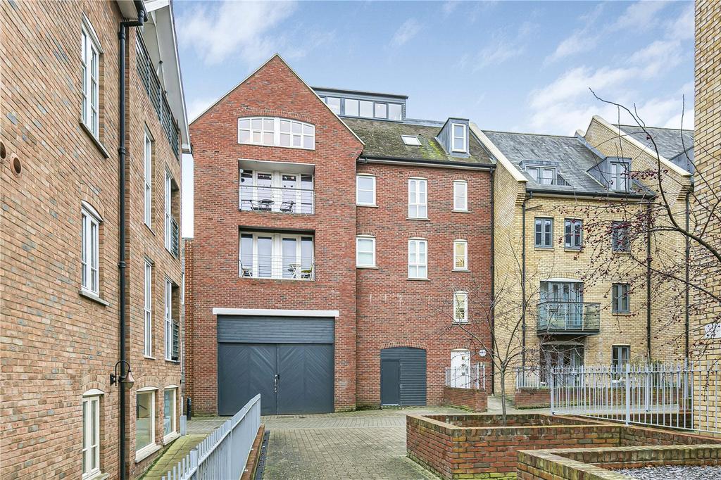 Coopers Yard, Paynes Park, Hitchin... 3 bed apartment for sale £450,000