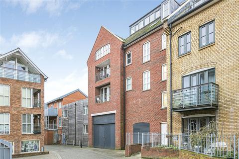 3 bedroom apartment for sale - Coopers Yard, Paynes Park, Hitchin, Hertfordshire, SG5