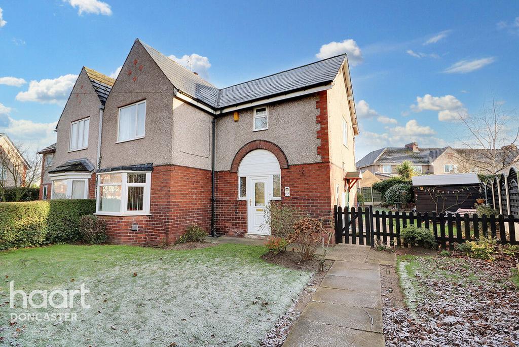 Top Road, Barnby Dun, Doncaster 3 bed semidetached house for sale £