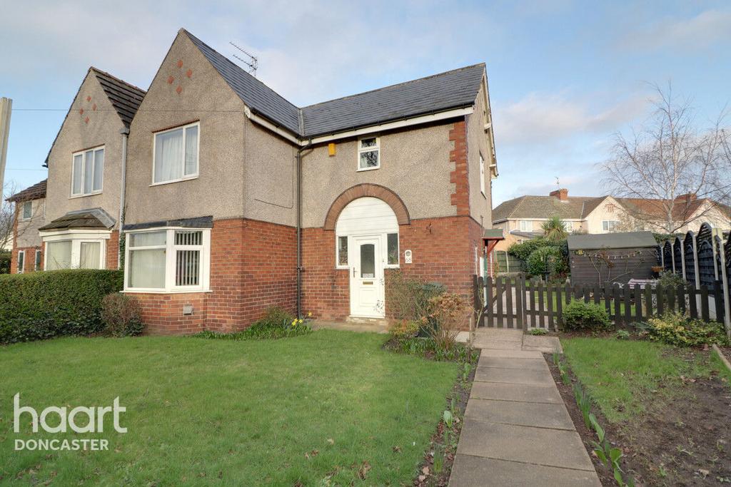 Top Road, Barnby Dun, Doncaster 3 bed semidetached house £190,000