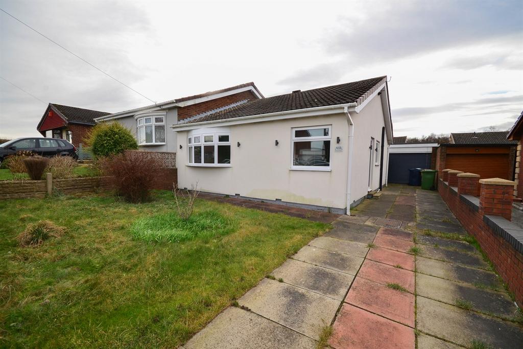 Brockenhurst Drive, Hastings Hill 2 bed bungalow for sale £179,950