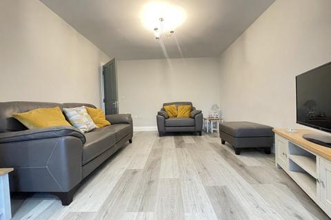 2 bedroom flat to rent, Canterbury Road, Harrow HA1