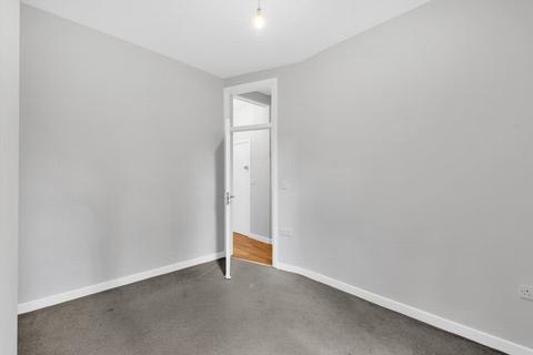 1 bedroom flat for sale, Kincaid Road, Peckham, SE15