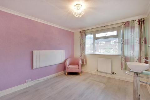 29 Caxton Close, Hartley, Longfield, DA3 7DG