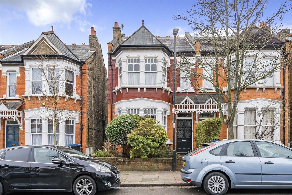 Osborne Road, Palmers Green, London, N13 1 bed flat for sale £450,000
