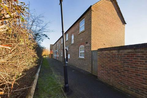 3 Callaway Path, Hartwell, Aylesbury, HP19 7BN