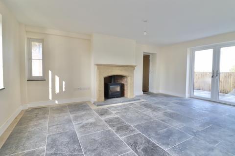 Biloba House Ainstey Drive, Sparkford, Yeovil, BA22 7JT