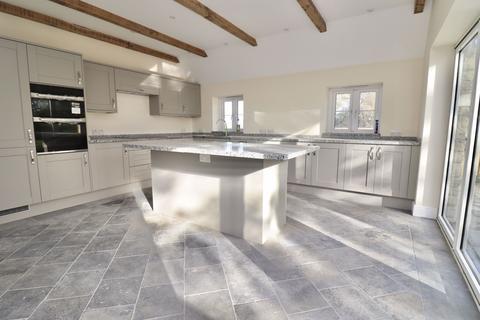 Biloba House Ainstey Drive, Sparkford, Yeovil, BA22 7JT
