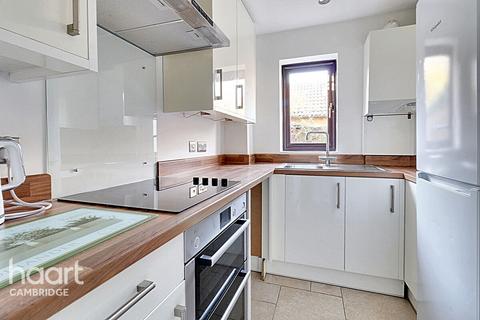 1 Kingfisher Close, Sawston, Cambridge, CB22 3JQ