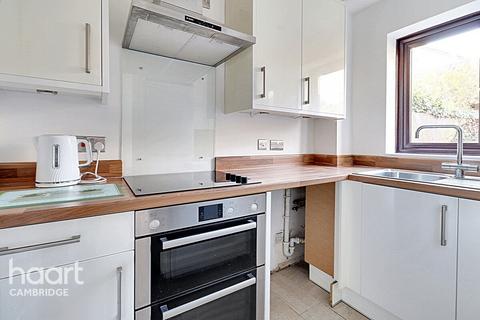 1 Kingfisher Close, Sawston, Cambridge, CB22 3JQ