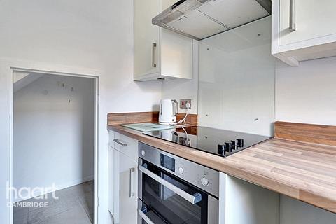 1 Kingfisher Close, Sawston, Cambridge, CB22 3JQ