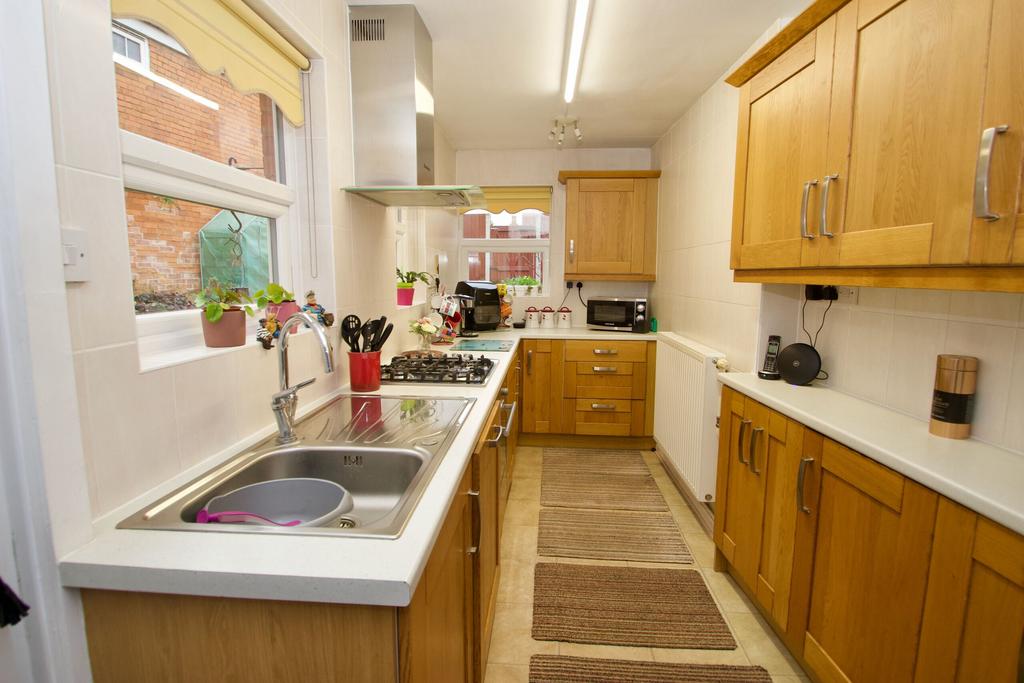 Benedict Street, Glastonbury, Somerset 3 bed terraced house for sale