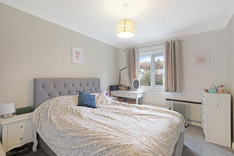 2 bedroom apartment for sale - Cascade Road, Buckhurst Hill, IG9