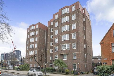 1 bedroom flat for sale, Prince Of Wales Drive, Battersea