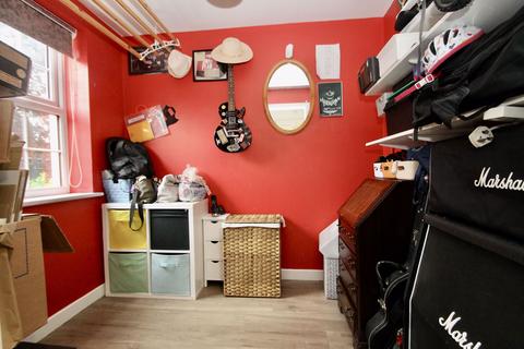9 Hayes Drive, Wells, BA5 2GR