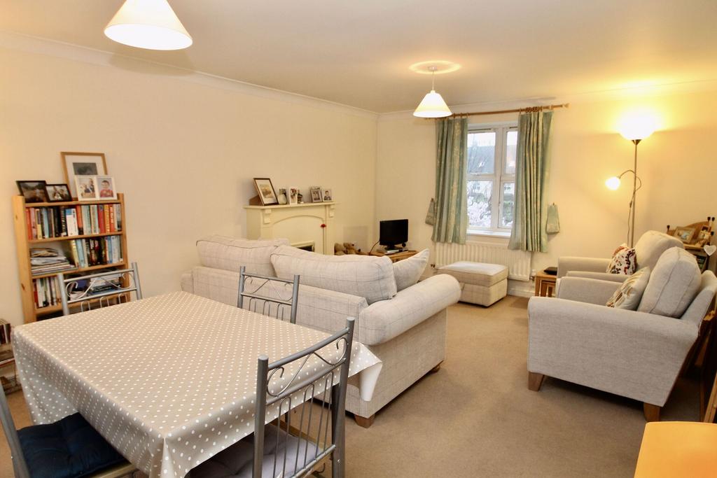 Double aspect living room