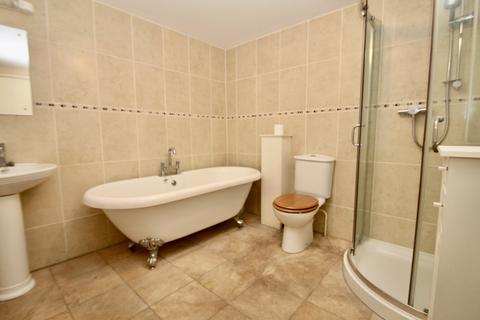 3 bedroom terraced house for sale, St. Thomas Street, Wells, Somerset