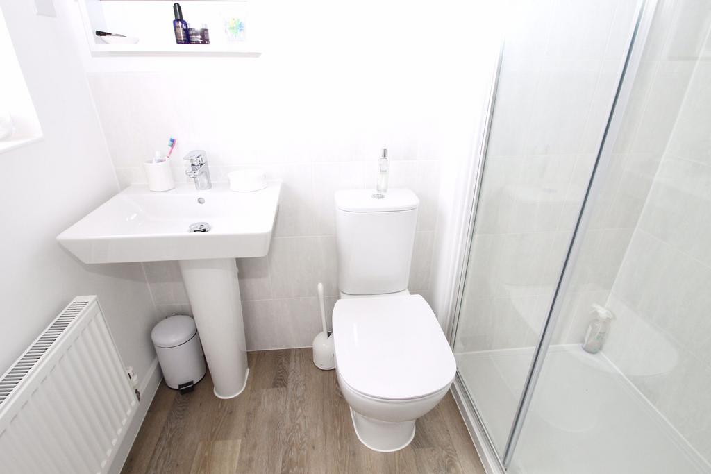 Ensuite shower room