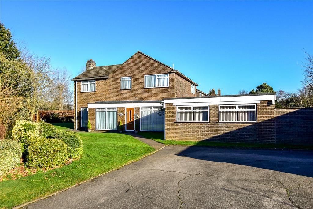 Love Lane, Kings Langley, Hertfordshire, WD4 4 bed detached house for