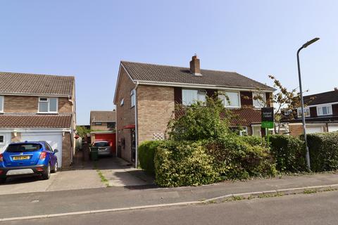 79 Goss Drive, Street, BA16 0RR