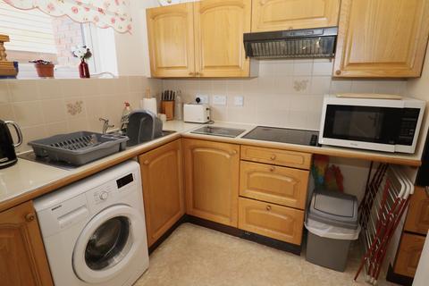 2 bedroom retirement property for sale, Orchard Court, Street