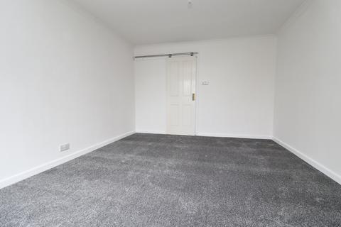 17 Durston Close, Street, BA16 0JU