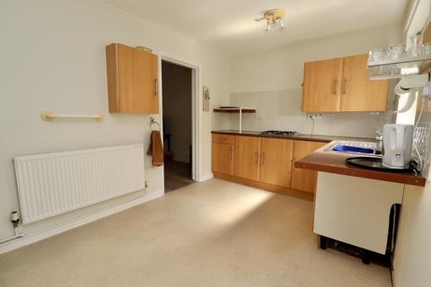 17 Durston Close, Street, BA16 0JU