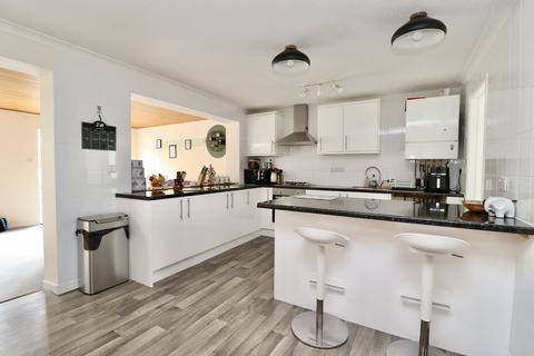 54 Strode Road, Street, BA16 0DX