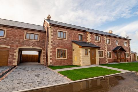 The Chaltons, Freckleton, PR4