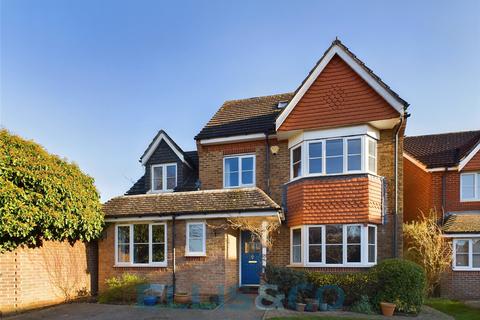4 Copper Beech View, Tonbridge, TN9 2HF