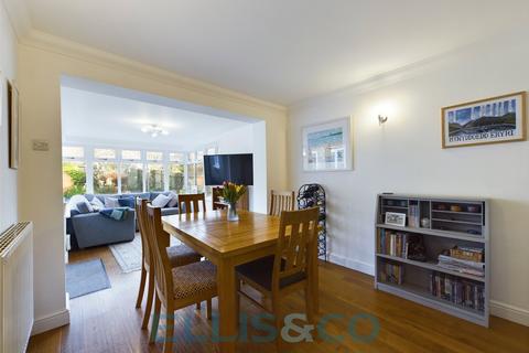 4 Copper Beech View, Tonbridge, TN9 2HF