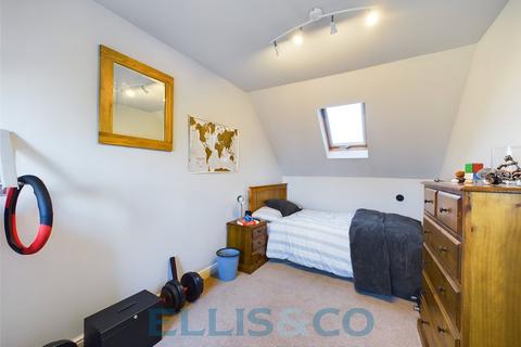 4 Copper Beech View, Tonbridge, TN9 2HF