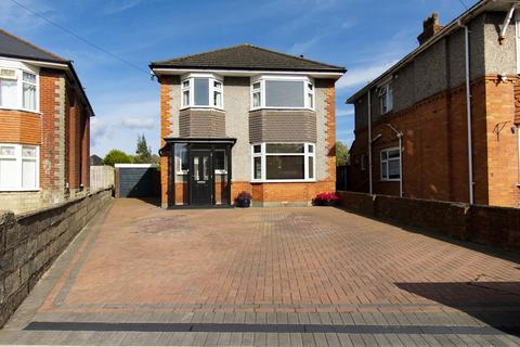 4 bedroom detached house for sale, Namu Road, Victoria Park, Bournemouth, Dorset