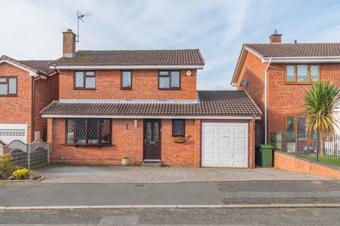 4 bedroom detached house for sale, Hartlebury Close, Church Hill North, Redditch, Worcestershire, B98