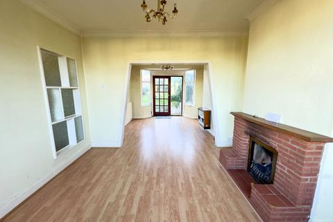 3 bedroom end of terrace house for sale - Moordown, Shooters Hill, London, SE18 3ND