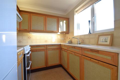 1 bedroom apartment for sale, Larchwood, Cheadle