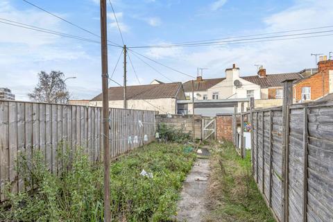 2 bedroom terraced house for sale, Swindon,  Wiltshire,  SN1