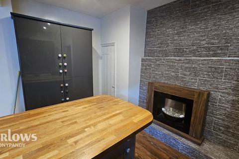 24 Ffaldau Terrace, Ferndale, CF43 4SY