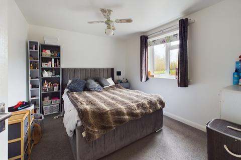 1 bedroom flat for sale, Landseer Close, Black Dam, Basingstoke, RG21