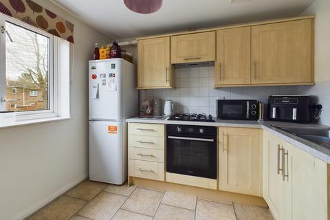 1 bedroom flat for sale, Landseer Close, Black Dam, Basingstoke, RG21