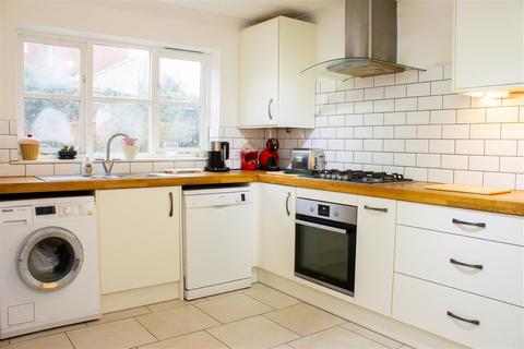 4 bedroom detached house for sale - No Onward Chain in Ticehurst
