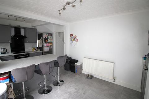 17 Broadwaters Drive, Kidderminster, DY10 2RY