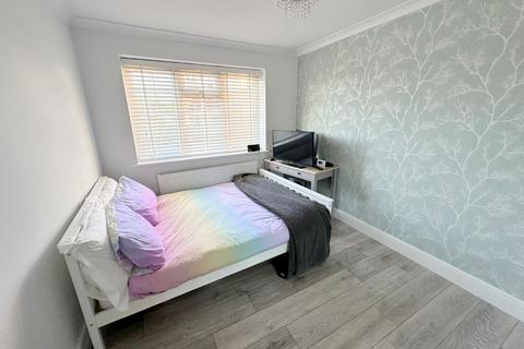 26 The Walk, Eton Wick, Windsor, SL4 6JG