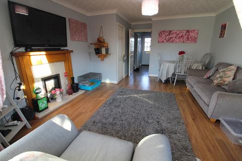 3 bedroom end of terrace house for sale, Coupland Close, Gainsborough