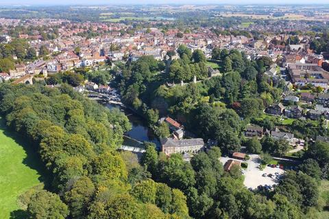 7, Castle Mills Waterside, Knaresborough, HG5 8DE