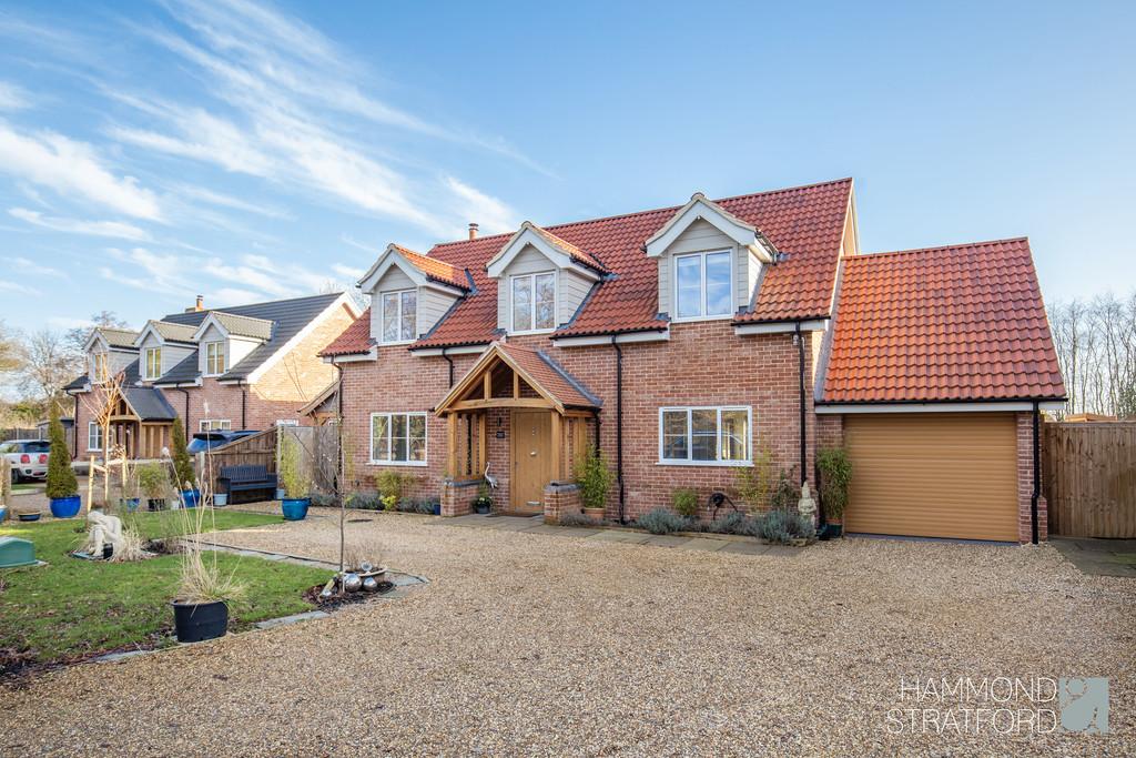 Attleborough Road, Great Ellingham 3 bed detached house for sale £550,000