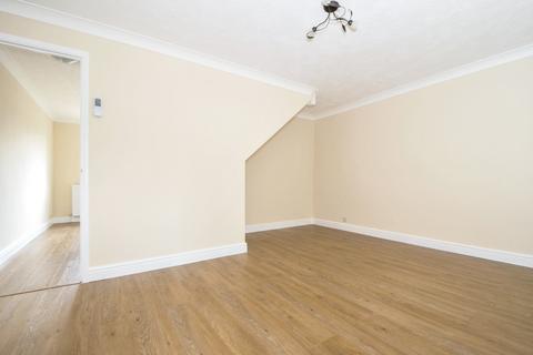 3 bedroom house to rent, Cotts Wood Drive, Guildford, Surrey, GU4