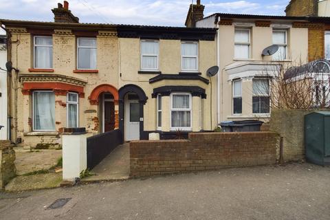 3 bedroom terraced house for sale - Eaton Road, Dover