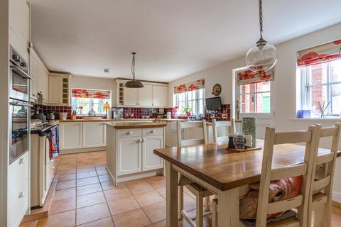 5 bedroom detached house for sale, North Creake