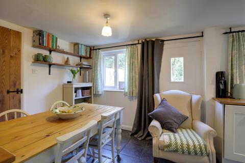 3 bedroom cottage for sale, Combeinteignhead